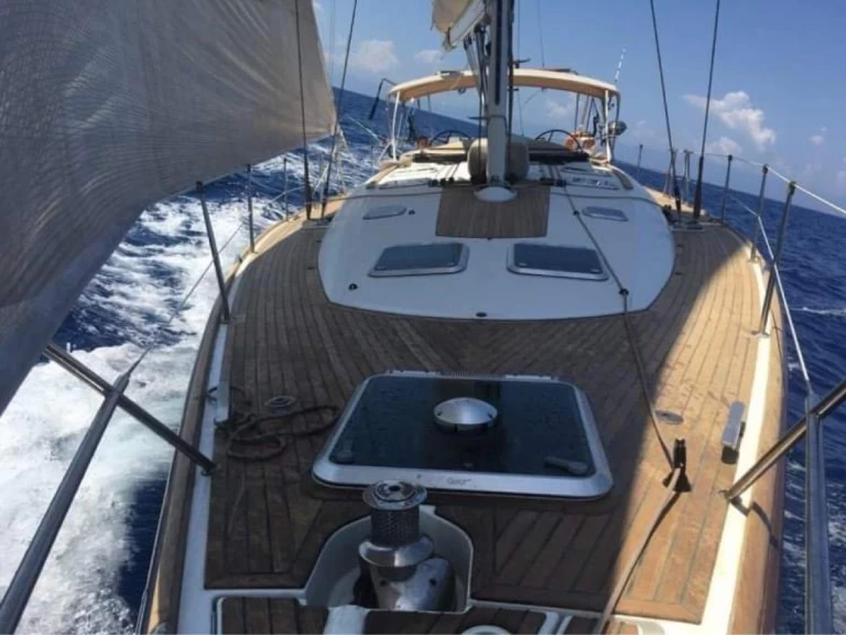 Yacht hire Toulon cheap Sun Odyssey 49