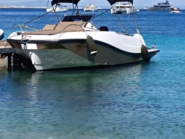 Charter a V2 BOATS 7.0 Sundeck in Portals Nous on Samboat