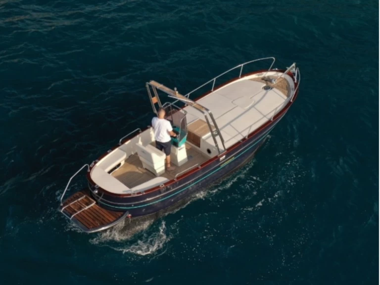 VD INGENITO Open 8,30 charter bareboat or skippered in  Positano