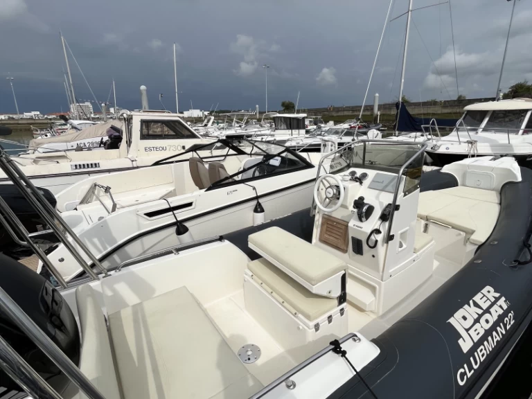 Yacht hire Royan cheap Clubman 22