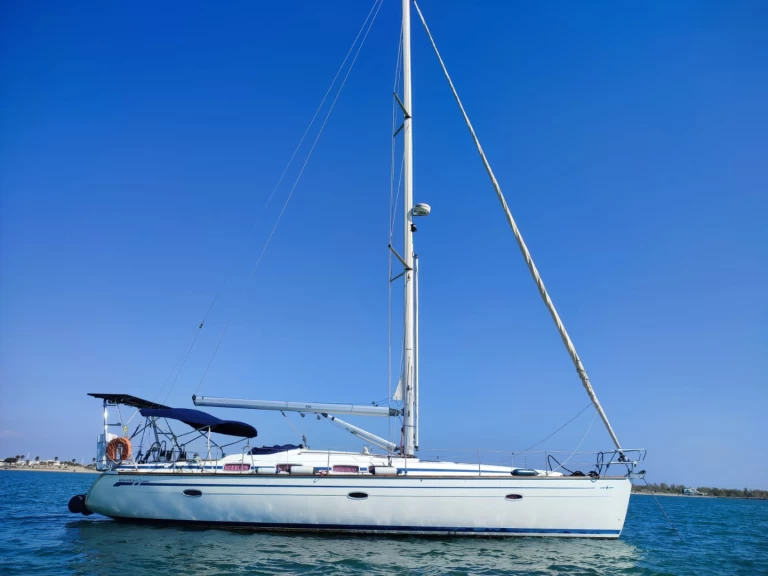 Charter a Bavaria Bavaria 46 Cruiser in Le Grau-du-Roi on Samboat