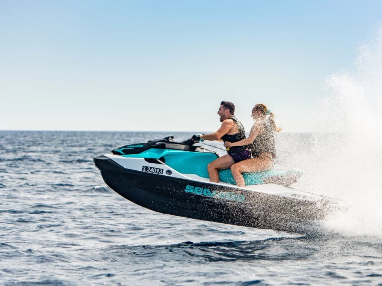 Motorboat hire in Cambrils - Sea-Doo GTX PRO