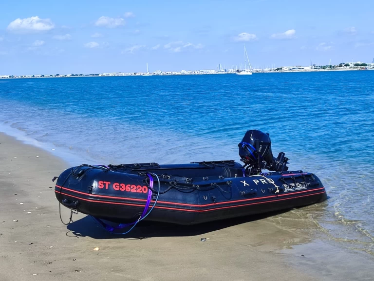 Yacht charter Le Grau-du-Roi - 3D Tender Heavy Duty 360 on SamBoat