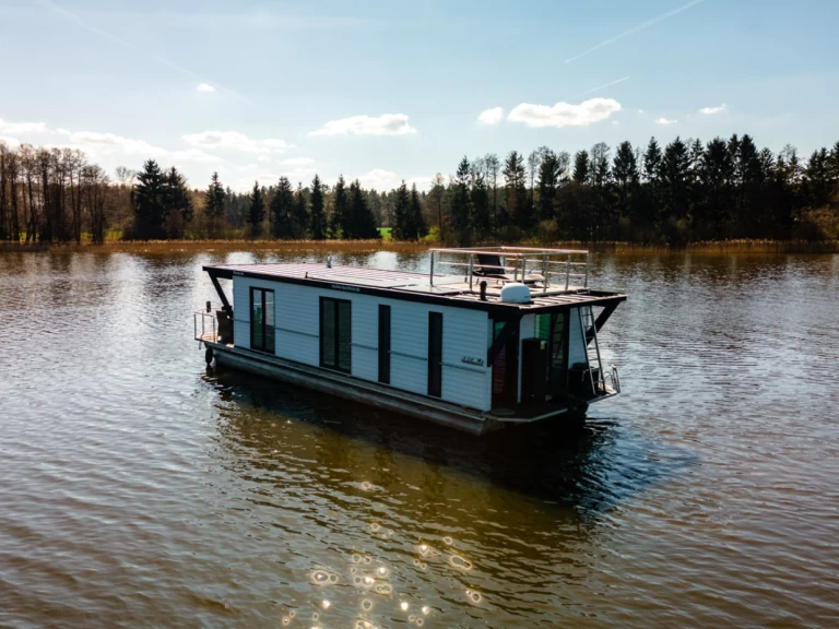 vonAnker 1st Class Werftbau charter bareboat or skippered in  Buchholz