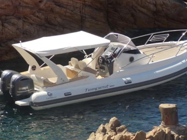 Hire RIB with or without skipper Capelli Calvi