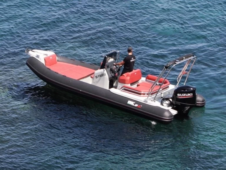 Hire Motorboat with or without skipper Quicksilver Calvi