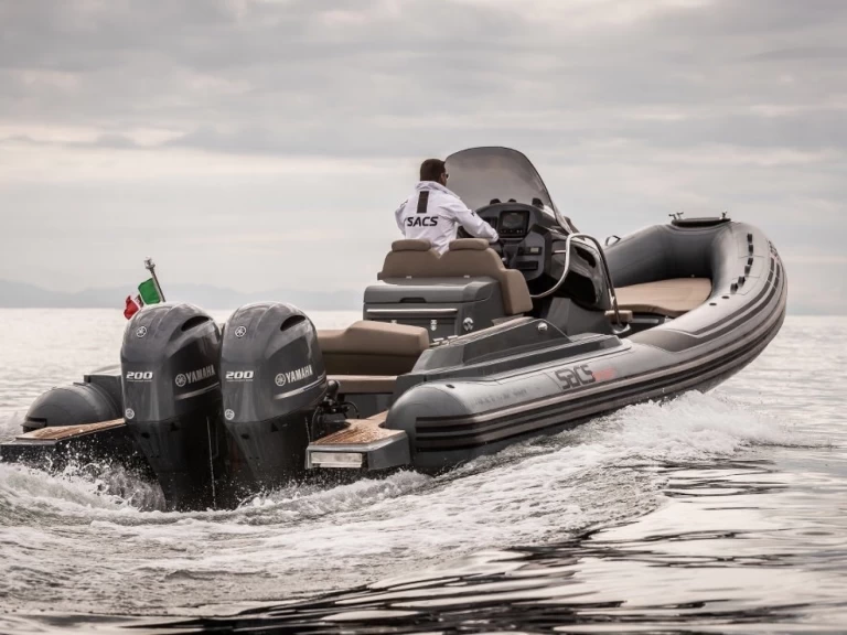 Hire RIB with or without skipper Sacs Calvi