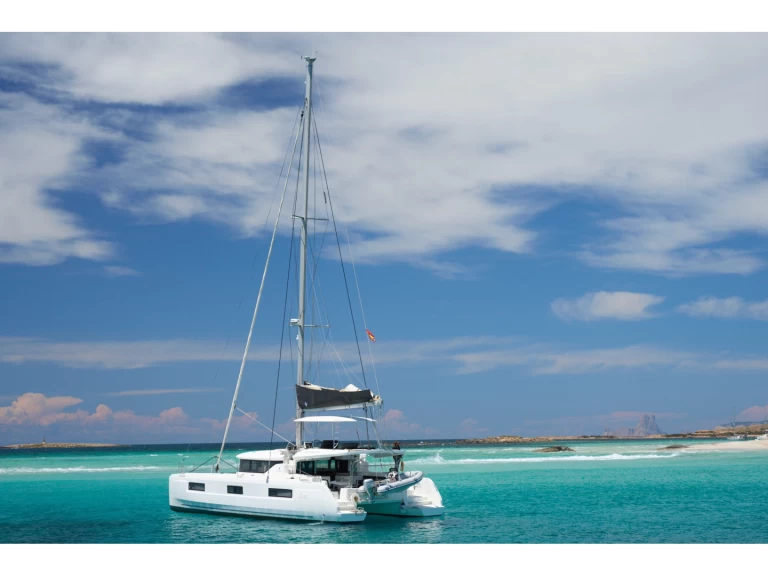 Hire a Lagoon Lagoon 46 Sant Antoni de Portmany