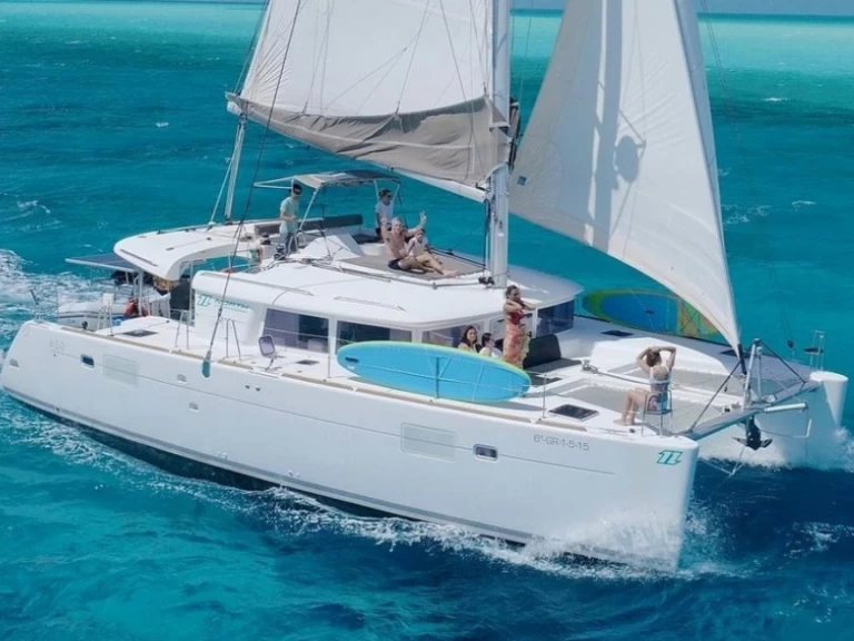 Catamaran to hire Marina Formentera at the best price