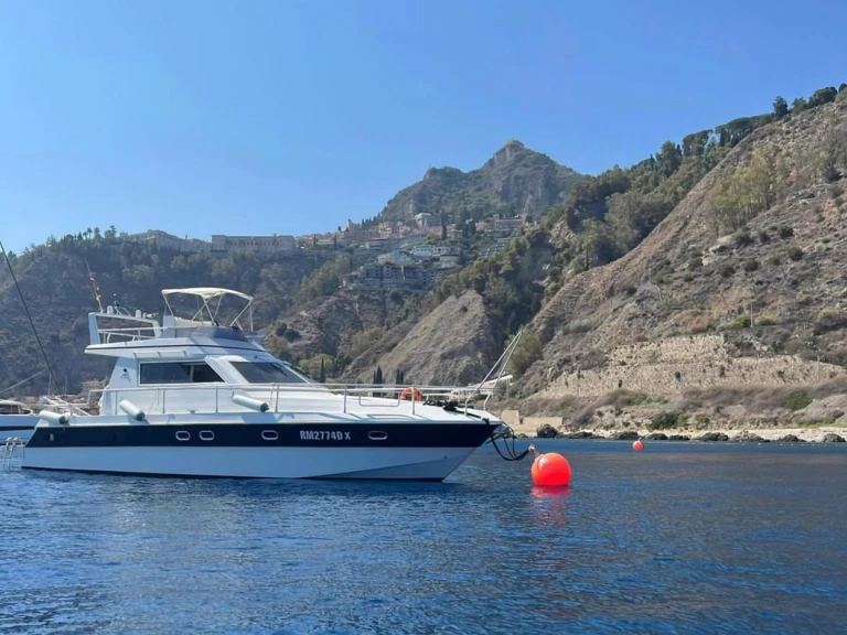 Yacht hire Catania cheap Clanship 42 FB