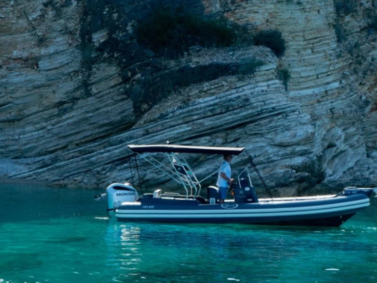Hire RIB with or without skipper Saver Nomós Thesprotías