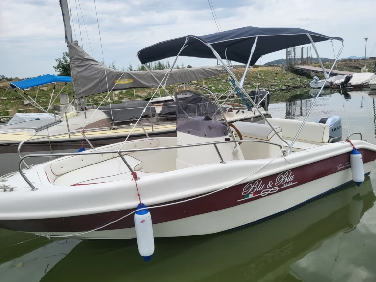 Yacht charter Tuoro sul Trasimeno - Rascala Gran Turismo 570 on SamBoat