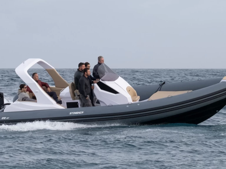 RIB hire in Martigues - Stingher 30 GT
