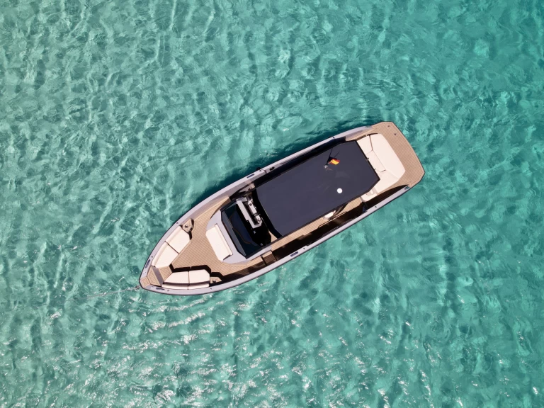 Motorboat hire in Marina Ibiza - Rand Archipelago 32