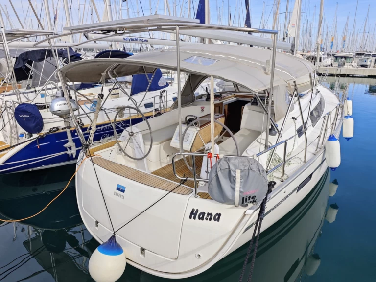 Hire Sailboat with or without skipper Bavaria Sukošan