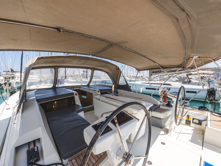 Yacht charter Lefkáda - Bénéteau Oceanis 46.1 on SamBoat