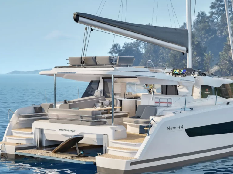 Hire a Fountaine Pajot Fountaine Pajot New 44 Maestro - 3 cab. Road Town