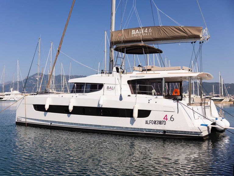 Hire Catamaran Bali Catamarans with a boat licence