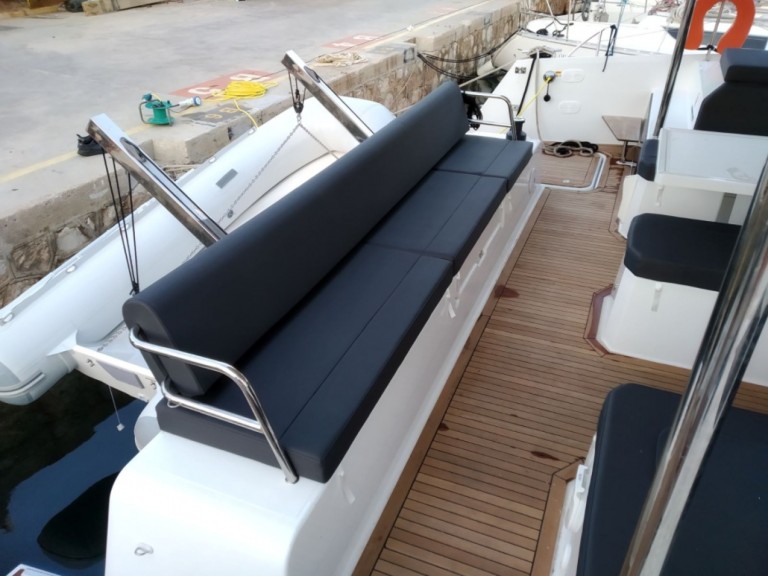 Hire a Fountaine Pajot Astrea 42 Kallithea