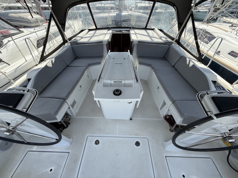 Hire a Bénéteau Oceanis 46.1 Sukošan