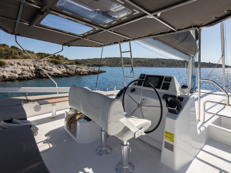 Catamaran hire in Palermo - Dufour Dufour 48