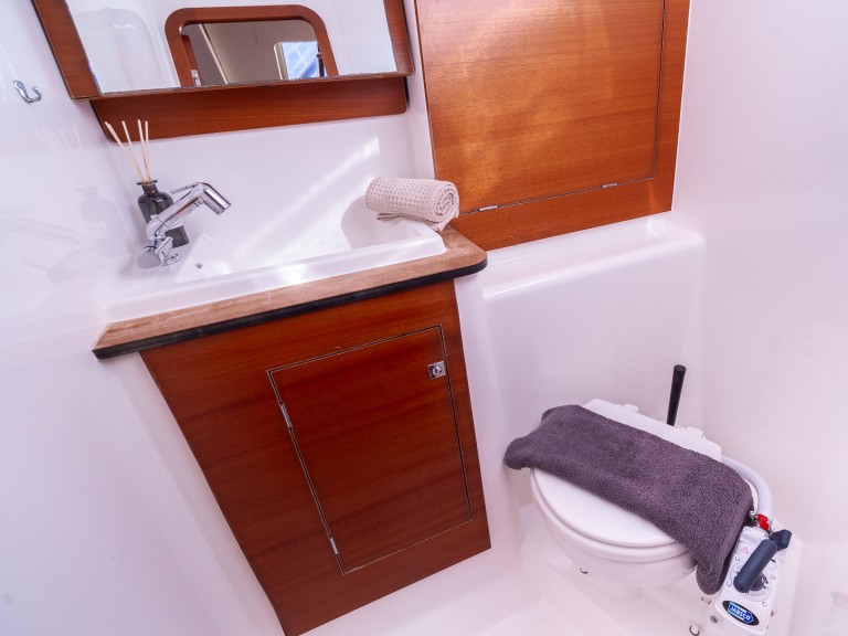 Dufour Dufour 460 Grand Large charter bareboat or skippered in  Pula