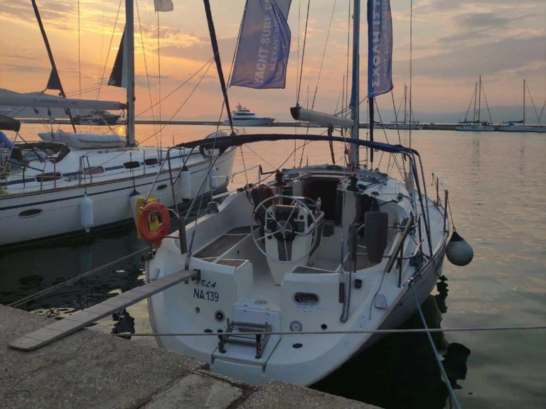 Yacht hire Sami cheap Oceanis 37