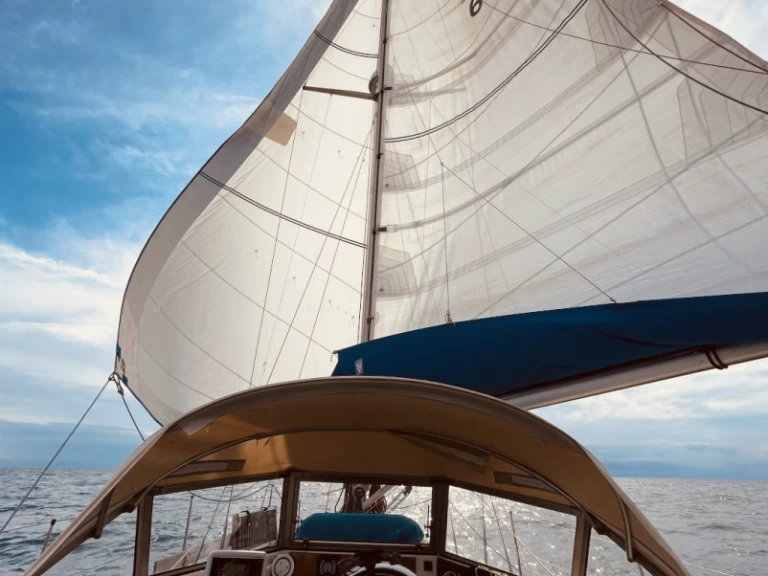 Hire Sailboat with or without skipper Hallberg-Rassy Ajaccio
