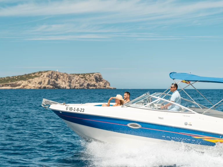 Yacht charter Sant Antoni de Portmany - Bayliner Bayliner 245 BR on SamBoat
