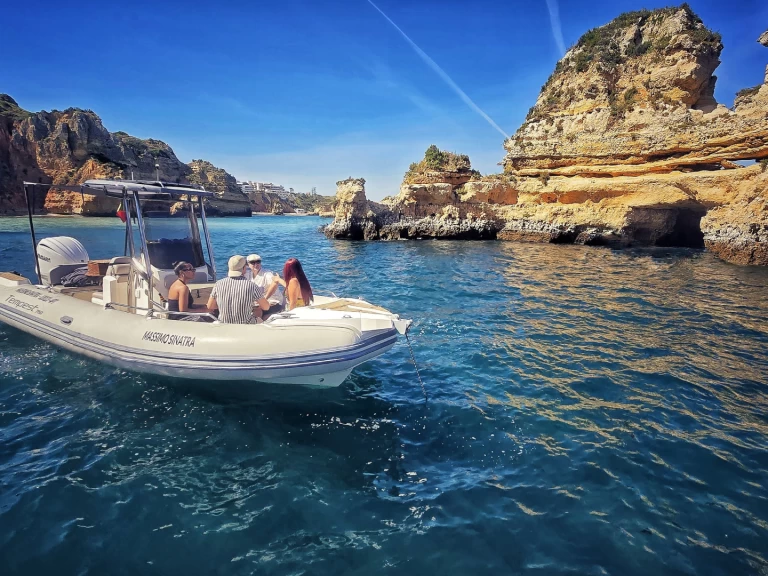 Yacht hire Lagos cheap Tempest 750 Luxe