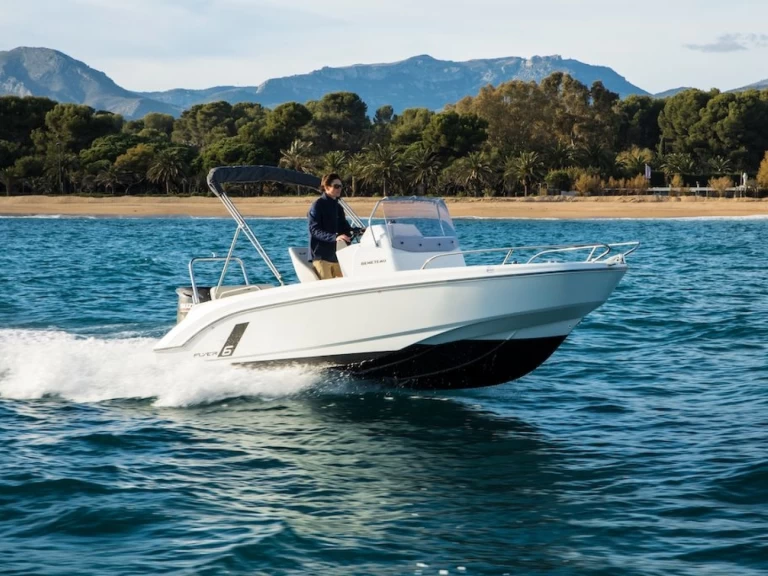 Yacht hire Sète cheap Flyer 6 SPACEdeck