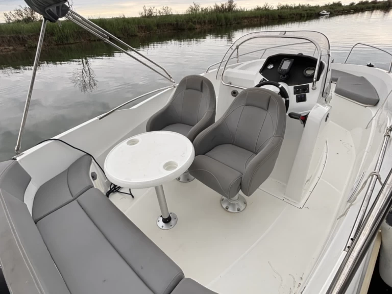 Yacht hire Palavas-les-Flots cheap Flyer 550 Open