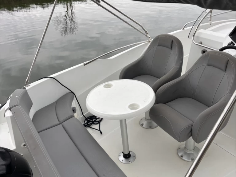 Bénéteau Flyer 550 Open charter bareboat or skippered in  Palavas-les-Flots