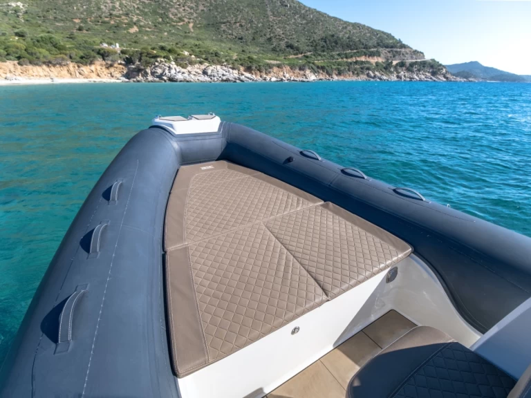 Yacht hire Mandelieu-la-Napoule cheap 62 Classic