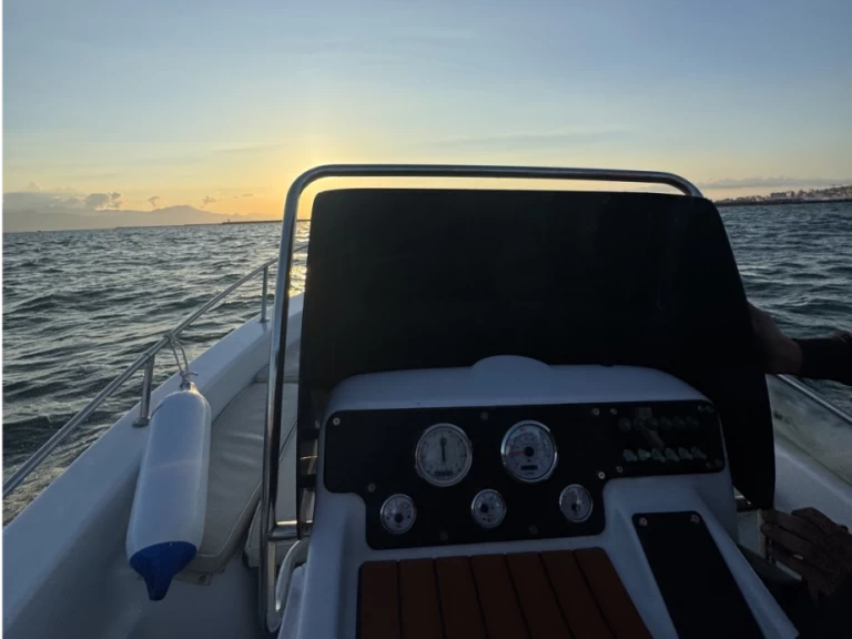 Yacht charter Cagliari - Capelli Cap 17 on SamBoat