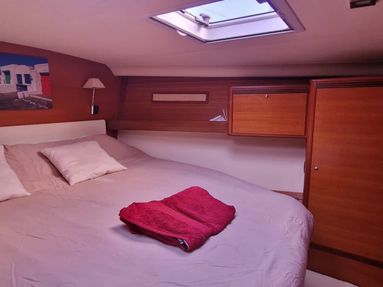 Sailboat hire in La Capte - Dufour Dufour 525 Grand Large
