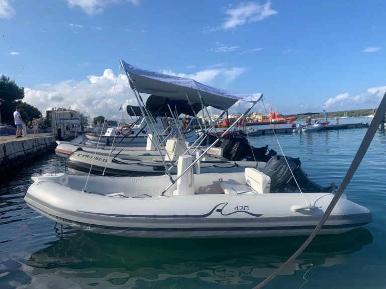 RIB hire in Portopetro - Pioneer 430