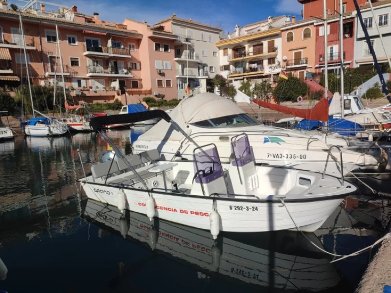 Hire a Grand Boats N 585 Port Saplaya