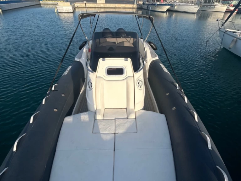 Motorboat to hire Marseille at the best price