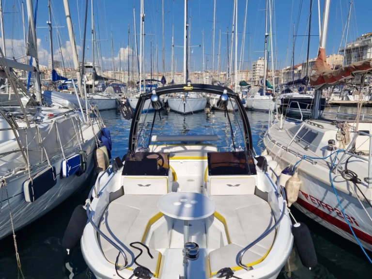 Hire Motorboat with or without skipper Bénéteau Marseille