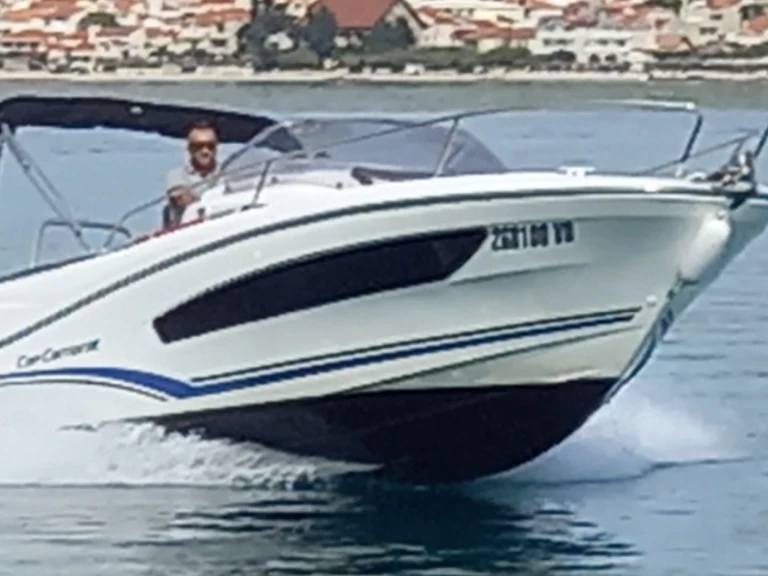 Motorboat to hire Tribunj at the best price