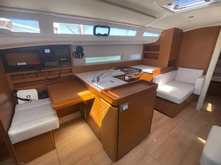 Jeanneau Sun Odyssey 410 charter bareboat or skippered in  Golfo Aranci