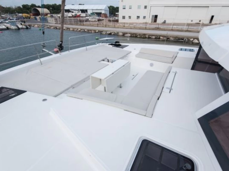 Charter a Bali Bali 5.4 in Anse Marcel on Samboat