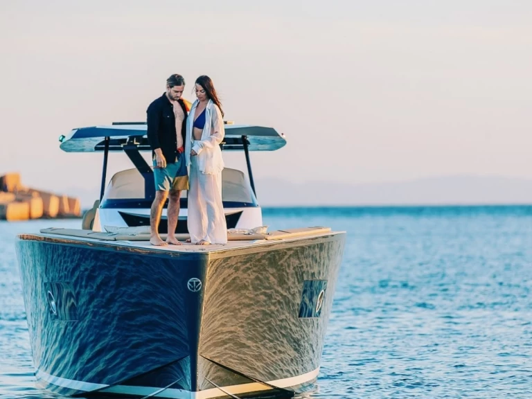 Motorboat hire in Mahón - Tesoro T40