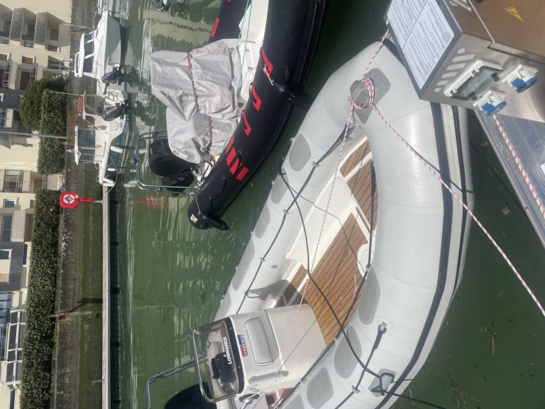 RIB hire in Courseulles-sur-Mer - Valiant V 520 Sprint