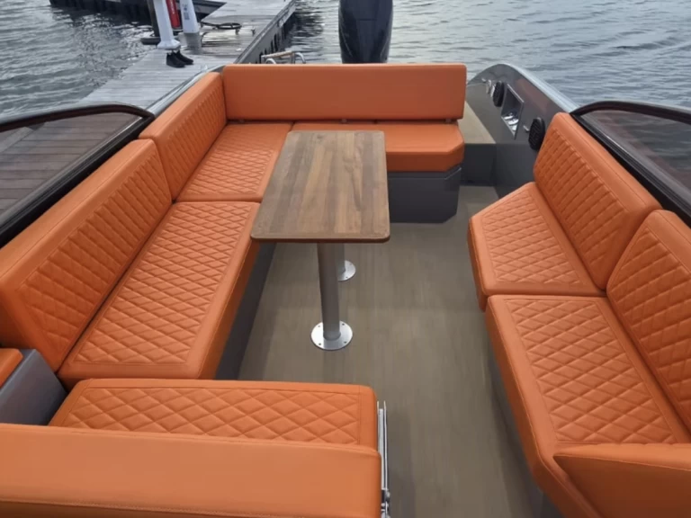 Hire a Rand Supreme 27 Sag Harbor