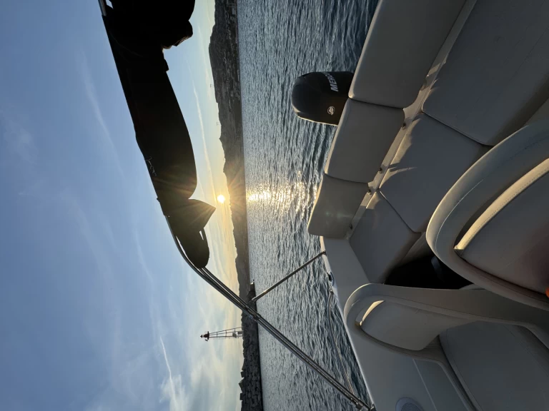Yacht hire Marseille cheap Activ 605 Open Pack Sport