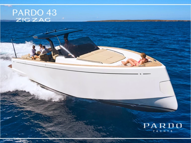 Charter a Pardo Yachts Pardo 43 in Ibiza Town on Samboat