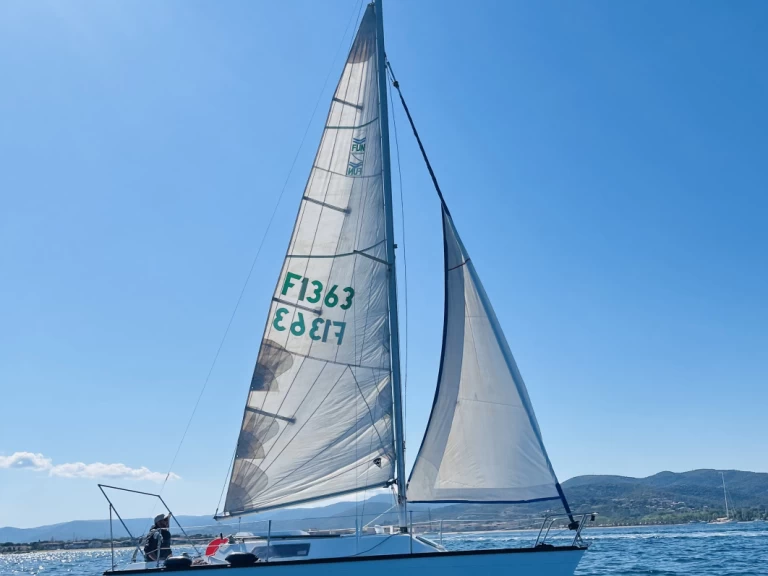 Yacht charter Saint-Tropez - Dufour Dufour 1800 on SamBoat
