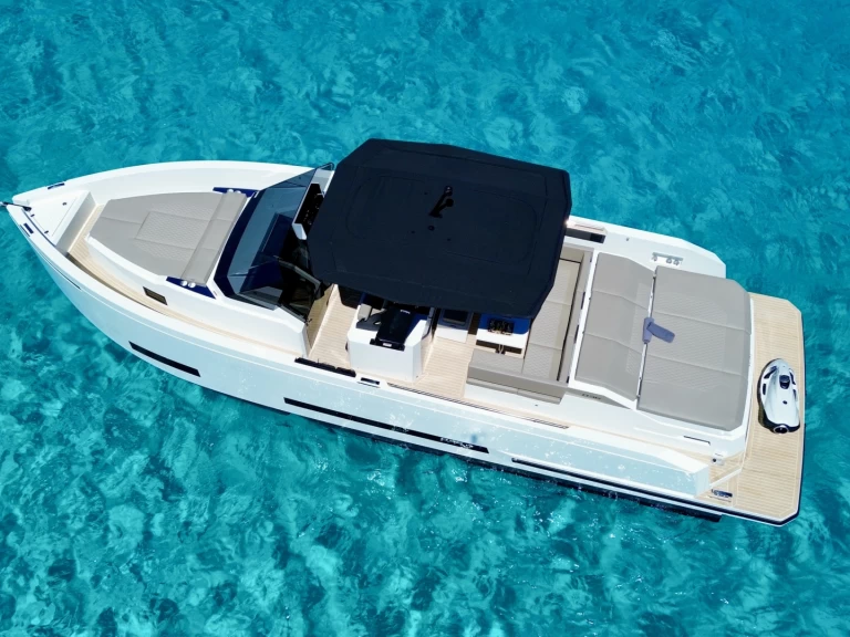 Yacht charter Marina Ibiza - DE ANTONIO Yachts De Antonio D36 on SamBoat